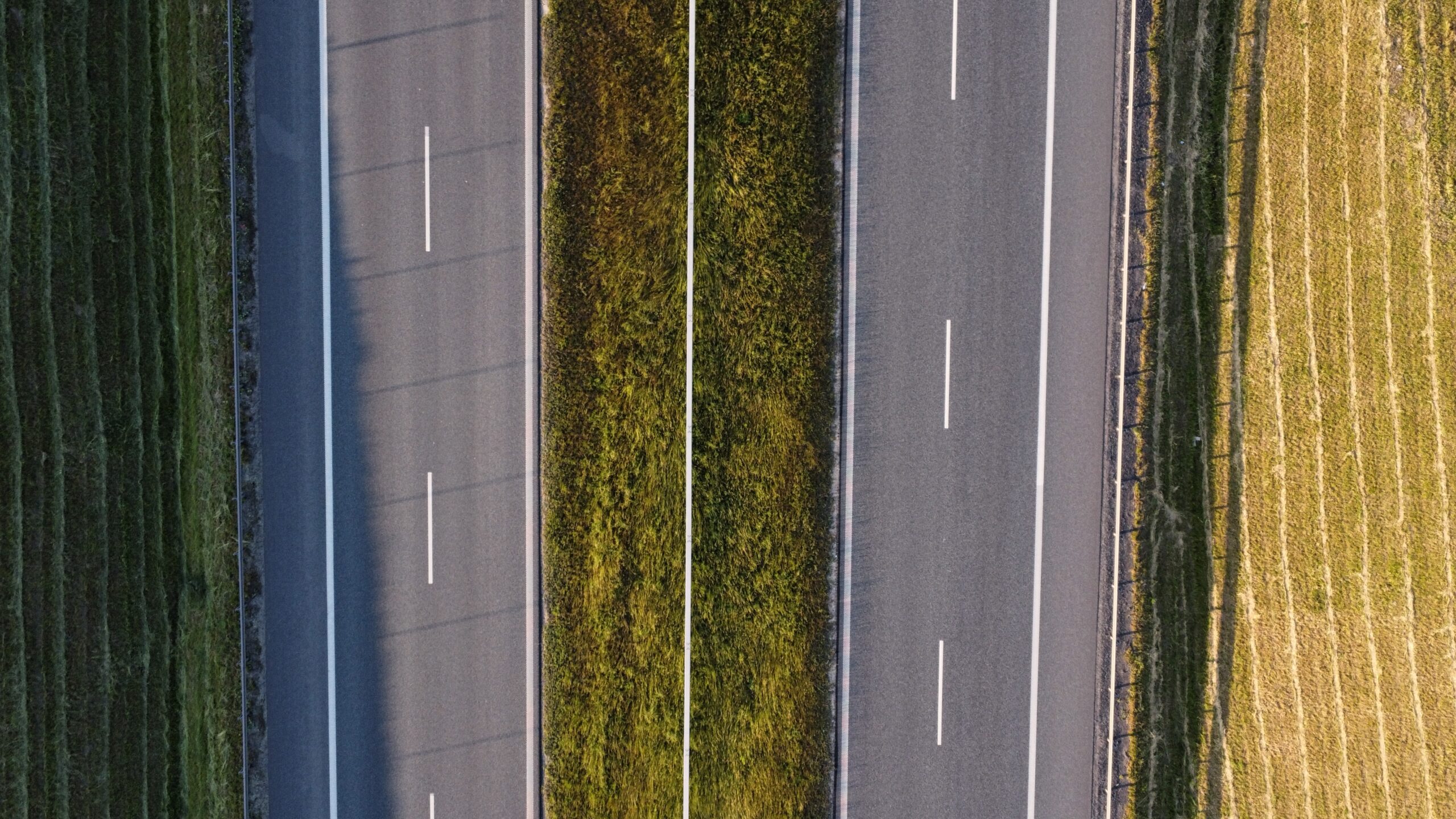 New,Expressway,Two,Lanes,To,Ways